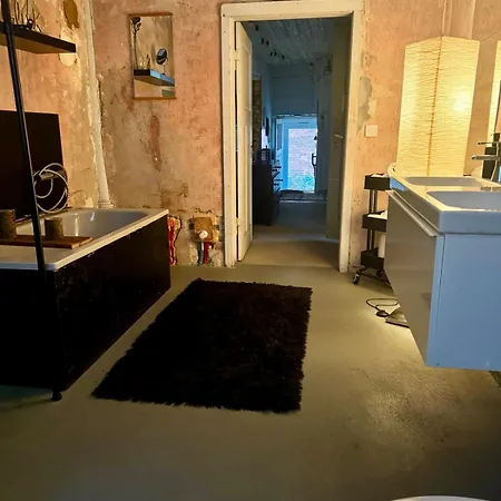 別荘 Rustikales Farmhaus Mit Whirlpool