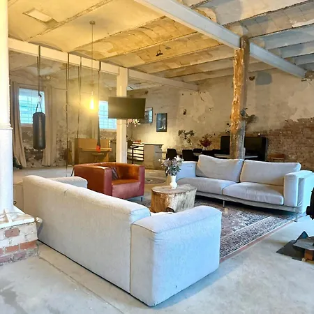 Rustikales Farmhaus Mit Whirlpool Vakantiehuis *