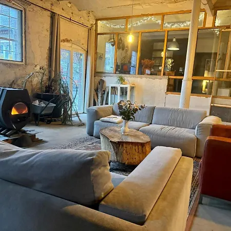 Vakantiehuis Rustikales Farmhaus Mit Whirlpool Gumtow