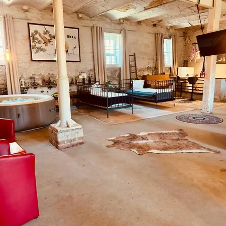 別荘 Rustikales Farmhaus Mit Whirlpool *