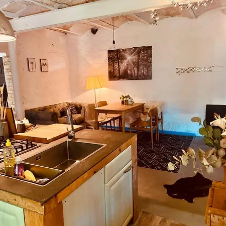 Holiday home Rustikales Farmhaus Mit Whirlpool Gumtow