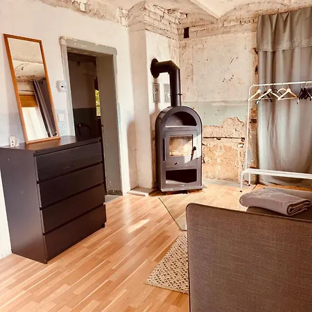 Rustikales Farmhaus Mit Whirlpool 別荘 *